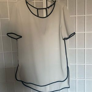 white blouse- ro & de